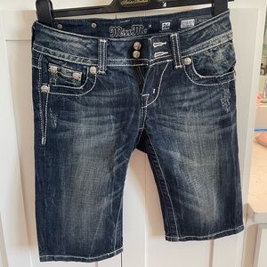 Miss Me Bermuda Shorts Size 26